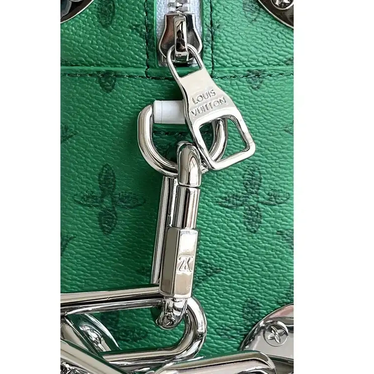 LV 2109YA0037 Bag 0621